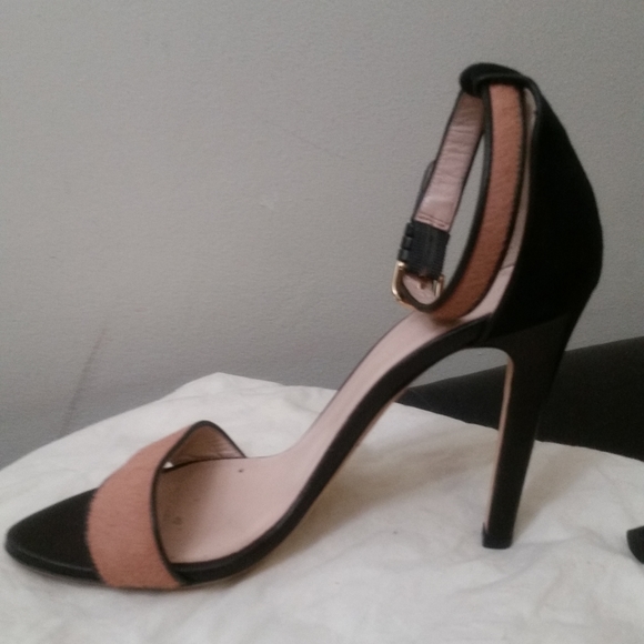 CLUB MONACO Casey Calf Hair suede Sandals, 40.5 - Picture 3 of 8